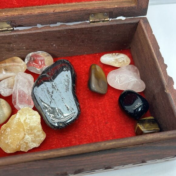 Triquetra Celtic Floral Hand Carved Wooden Trinket Keepsake Box Gemstones - Picture 9 of 16